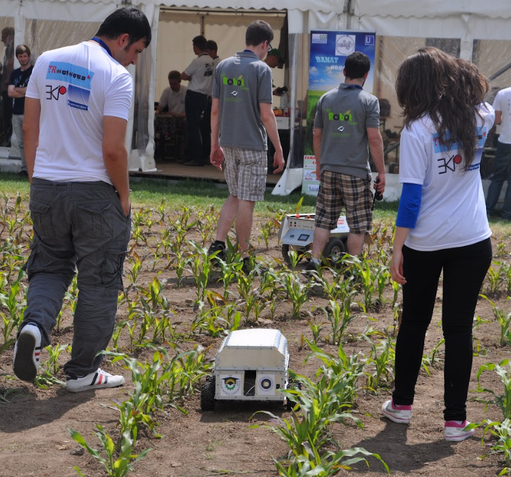Tractacus Field Robot Event 2013
