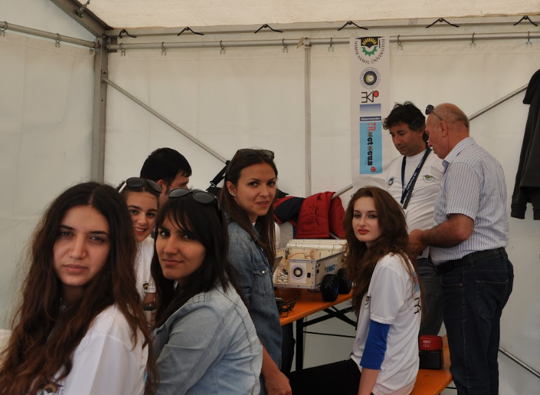 Tractacus Field Robot Event 2014